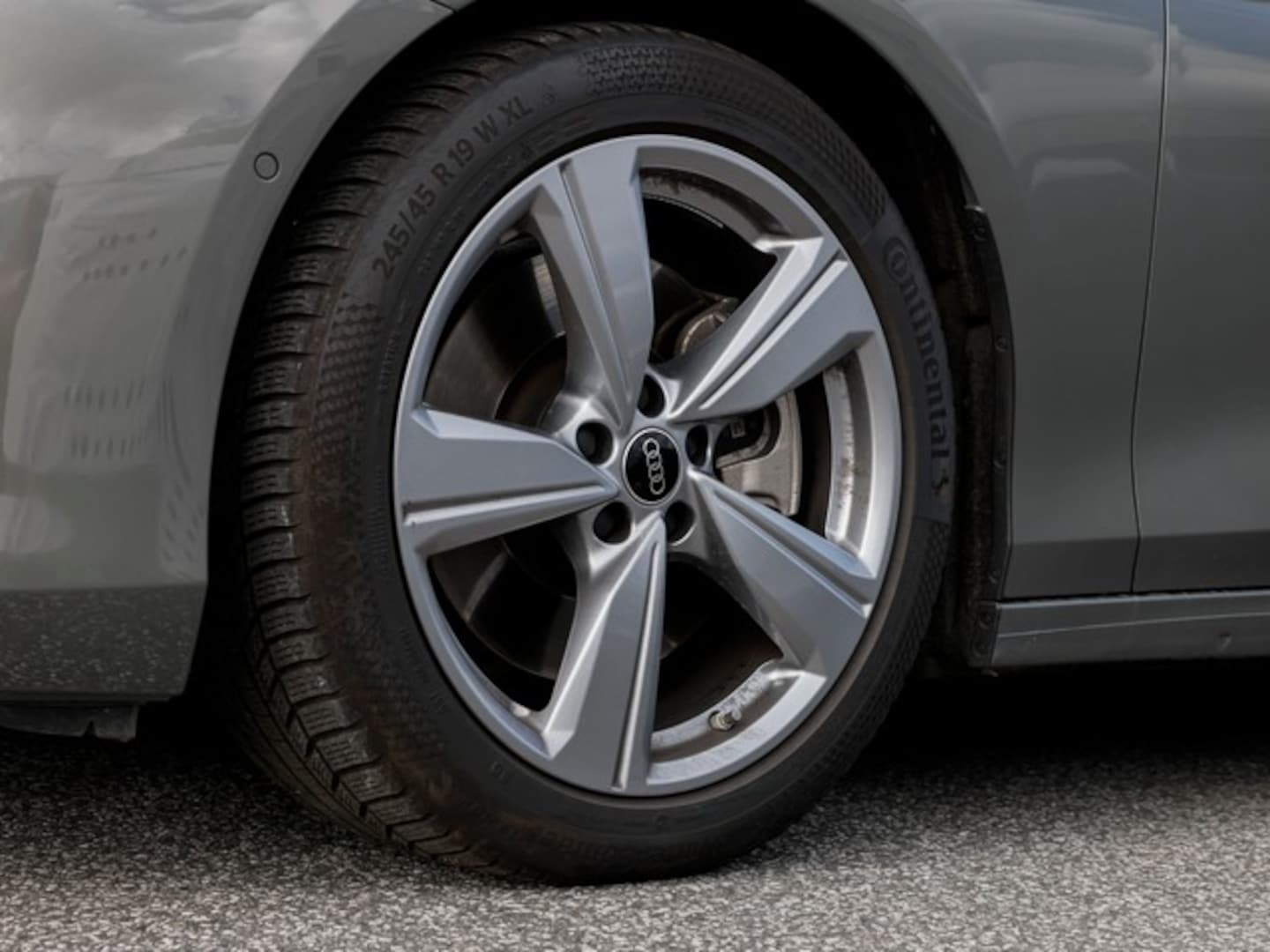 Bild über Audi A6 Avant e-hybrid e-hybrid quattro 220 kW S tronic - für weitere Informationen kontaktieren Sie den Audi Partner