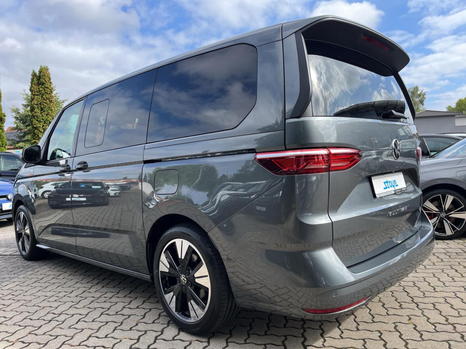 Volkswagen Multivan Langversion – Bild 3