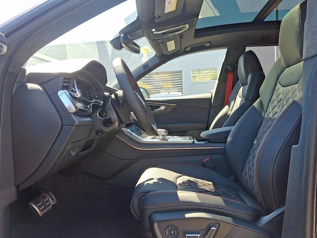 2026 Audi SQ8 Prestige - Photo 9