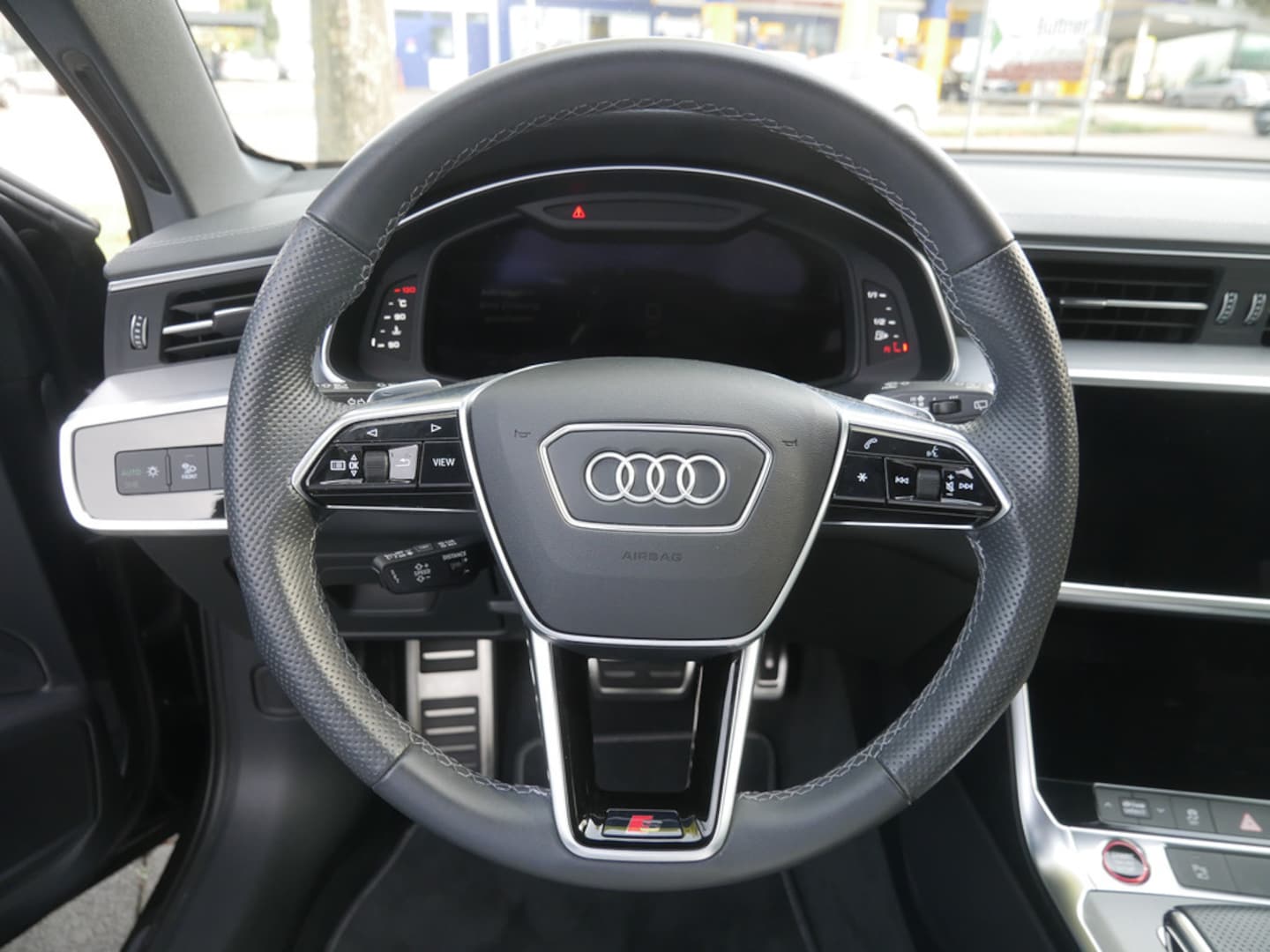 Bild über Audi S6 Avant TDI quattro tiptronic - für weitere Informationen kontaktieren Sie den Audi Partner