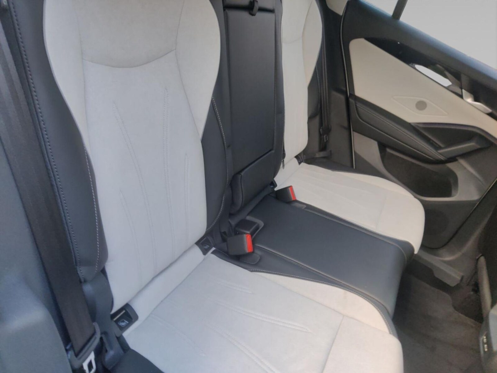 Volkswagen Tiguan – Bild 15