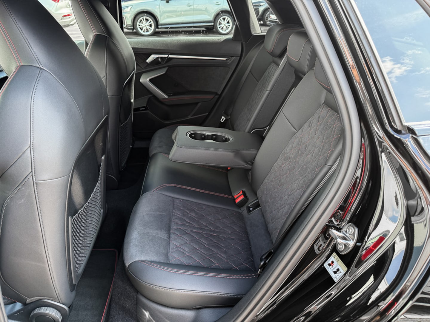 Bild über Audi A3 Sportback TFSI e TFSI e 200 kW S tronic - für weitere Informationen kontaktieren Sie den Audi Partner