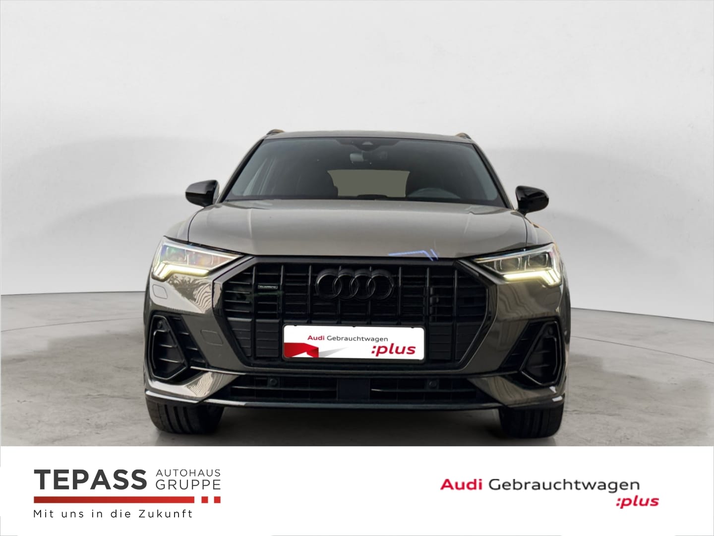 Bild über Audi Q3 S line 40 TFSI quattro S tronic - für weitere Informationen kontaktieren Sie den Audi Partner