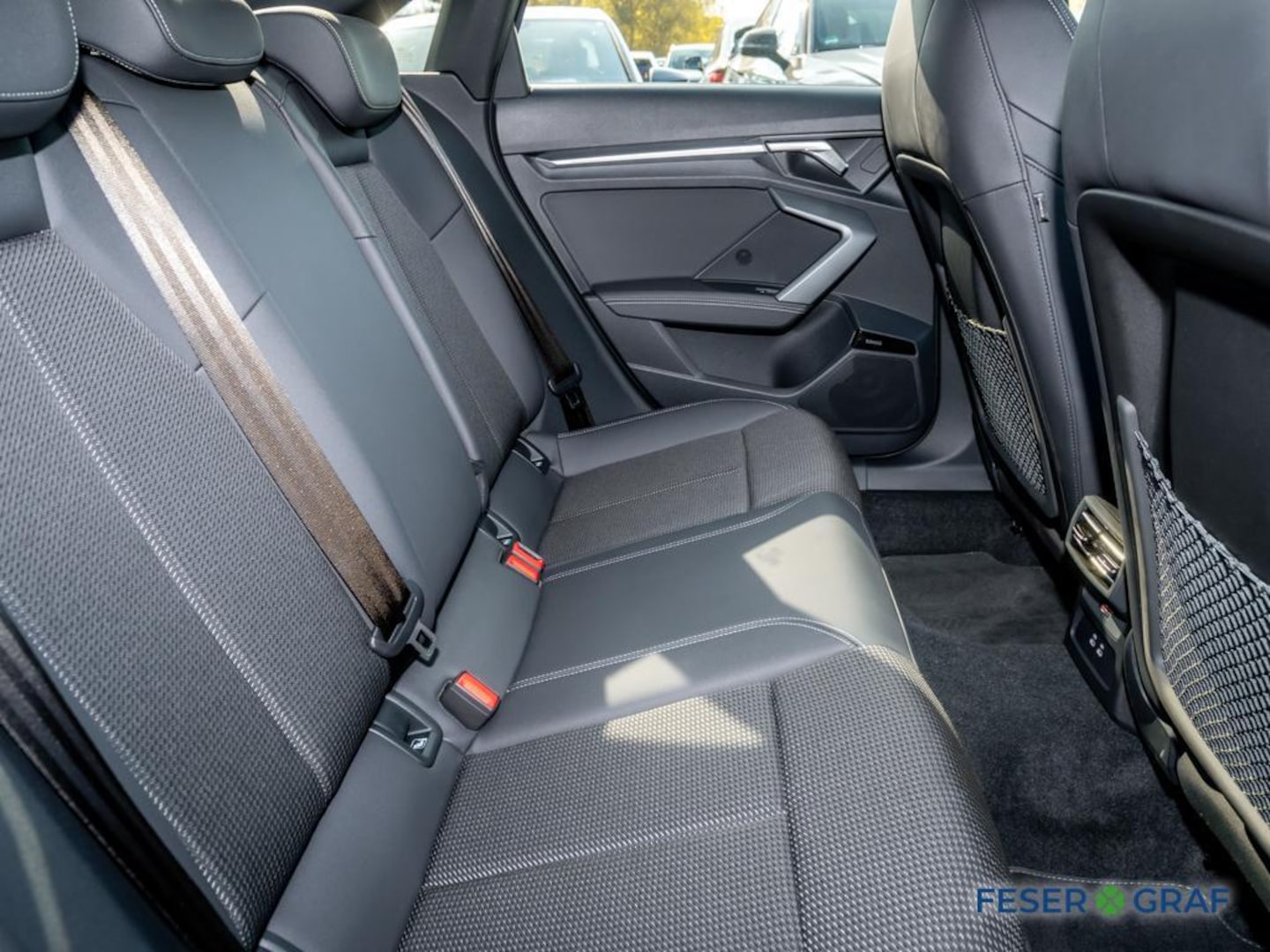 Bild über Audi S3 Limousine TFSI quattro S tronic - für weitere Informationen kontaktieren Sie den Audi Partner