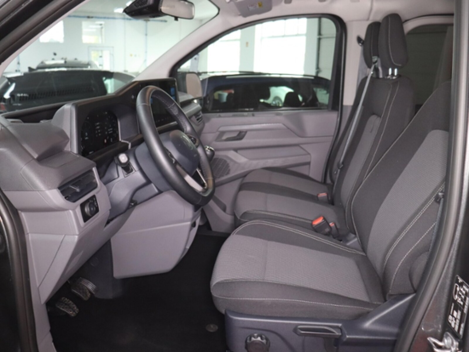 Volkswagen Caravelle – Bild 4