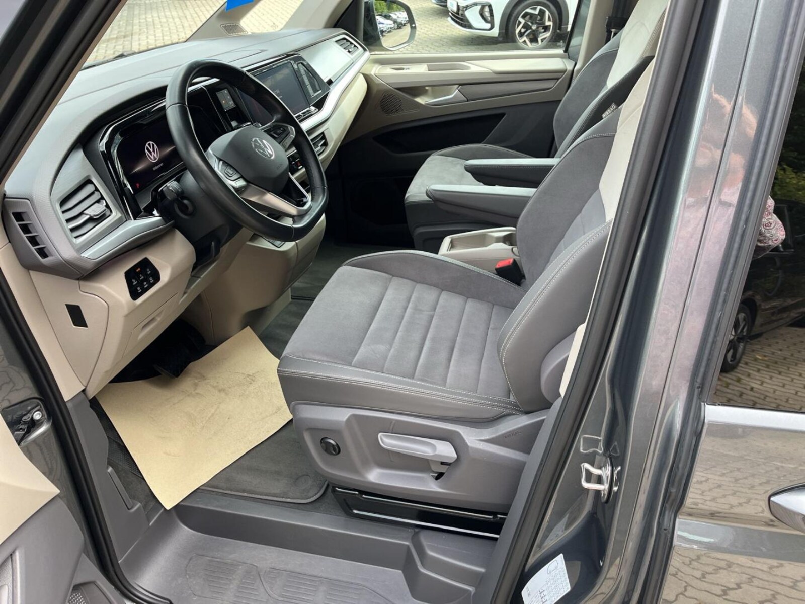 Volkswagen Multivan Langversion – Bild 6