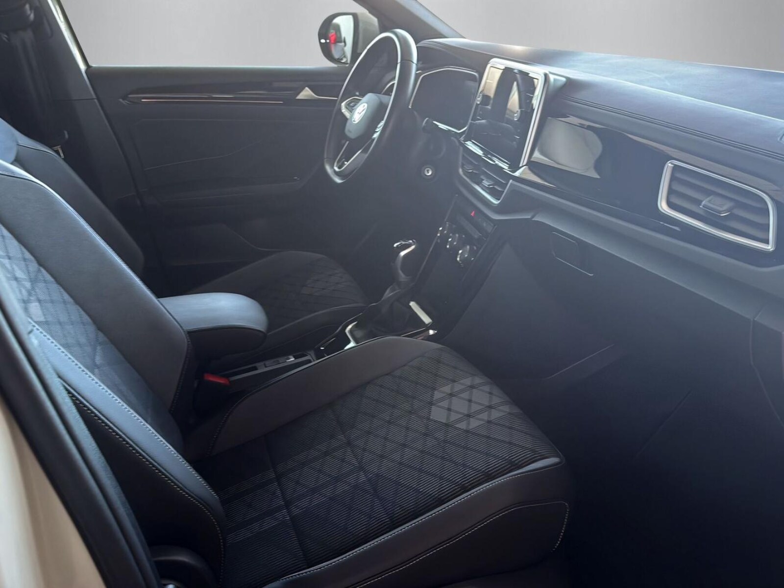 Volkswagen T-Roc – Bild 18