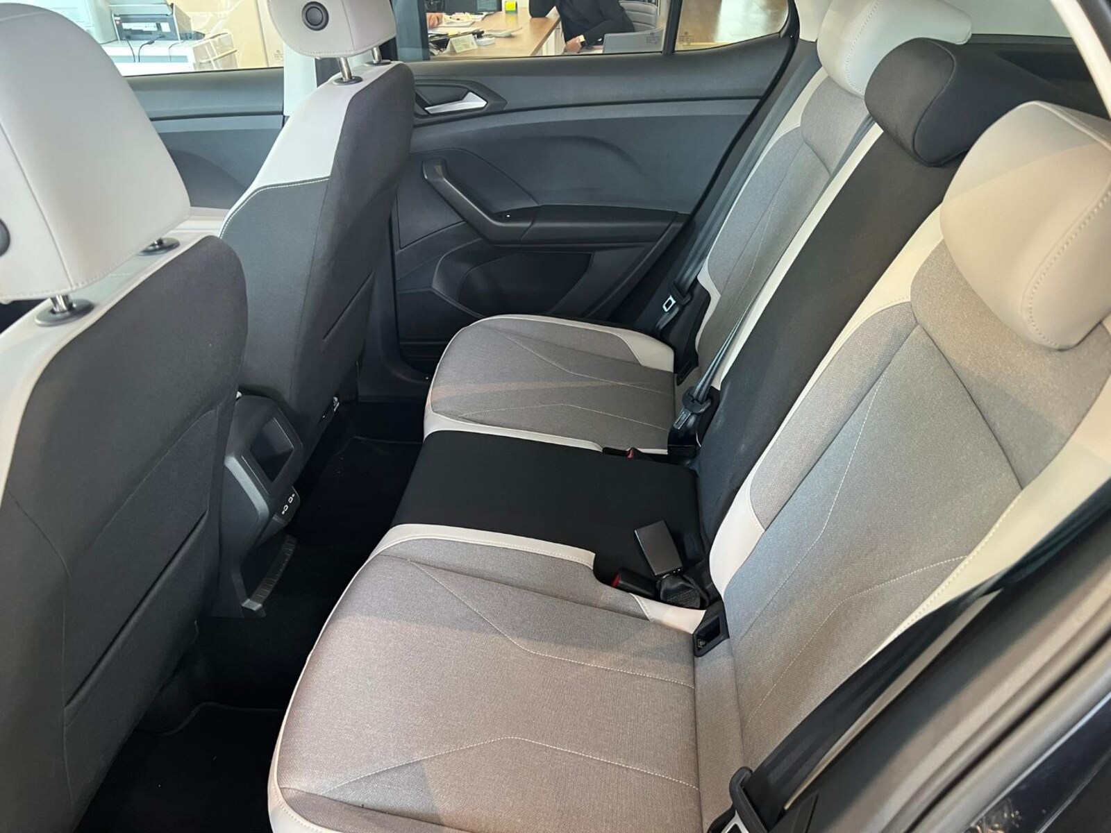 Volkswagen T-Cross – Bild 11