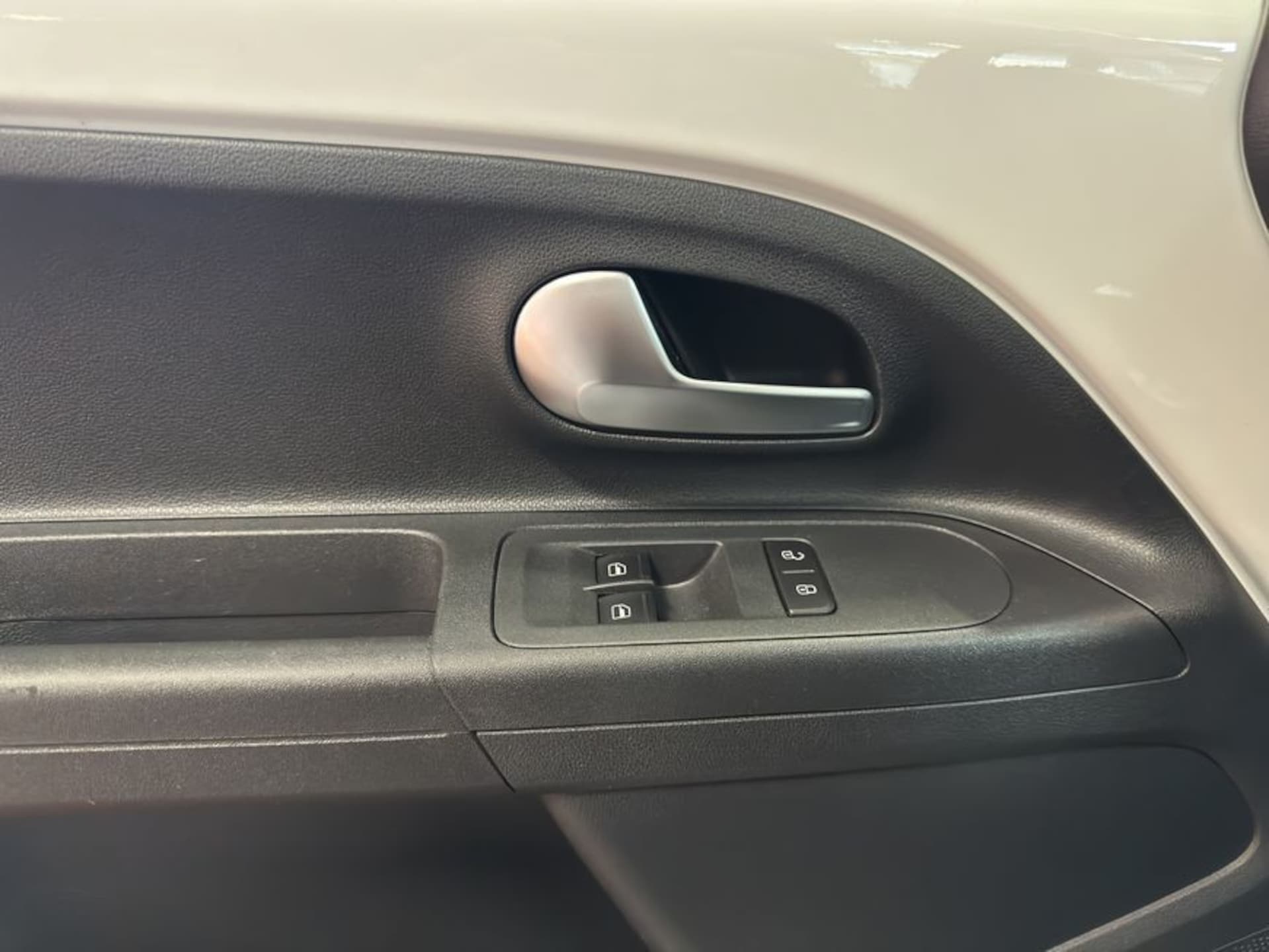 Volkswagen e-up! Style "Plus"
