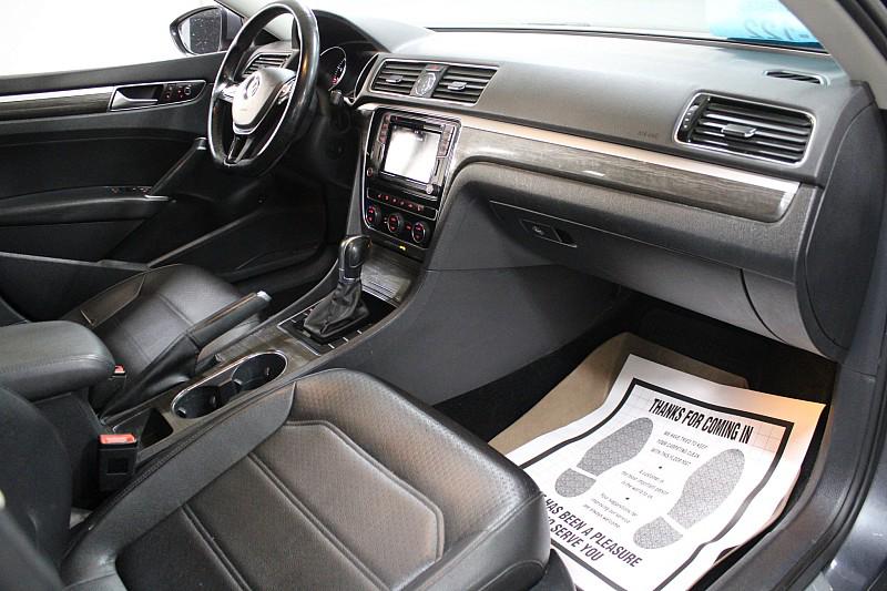 2017 Volkswagen Passat SE - Photo 21