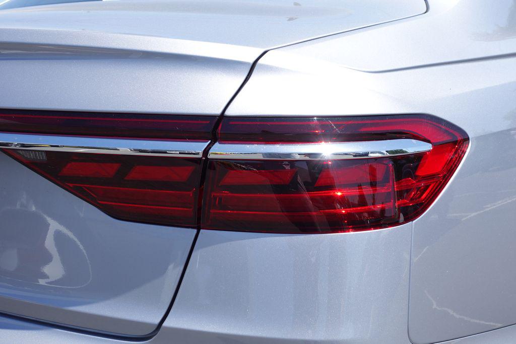 2025 Audi S8 Base - Photo 7