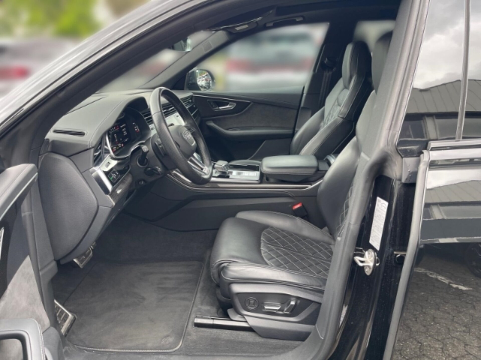 Audi SQ8 SUV