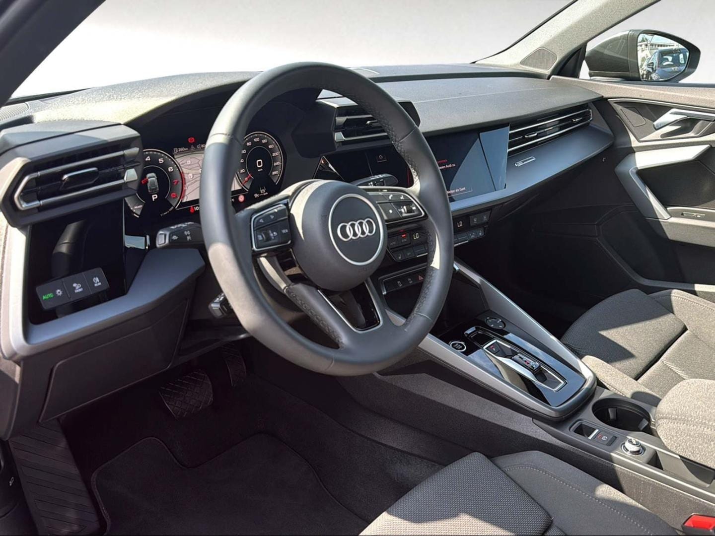 Bild über Audi A3 Sportback TFSI 110 kW S tronic - für weitere Informationen kontaktieren Sie den Audi Partner