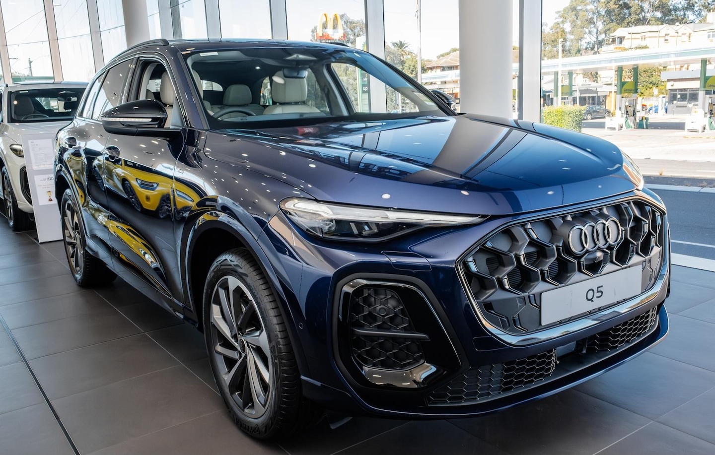 Image about Audi Q5 SUV TDI quattro 150 kW