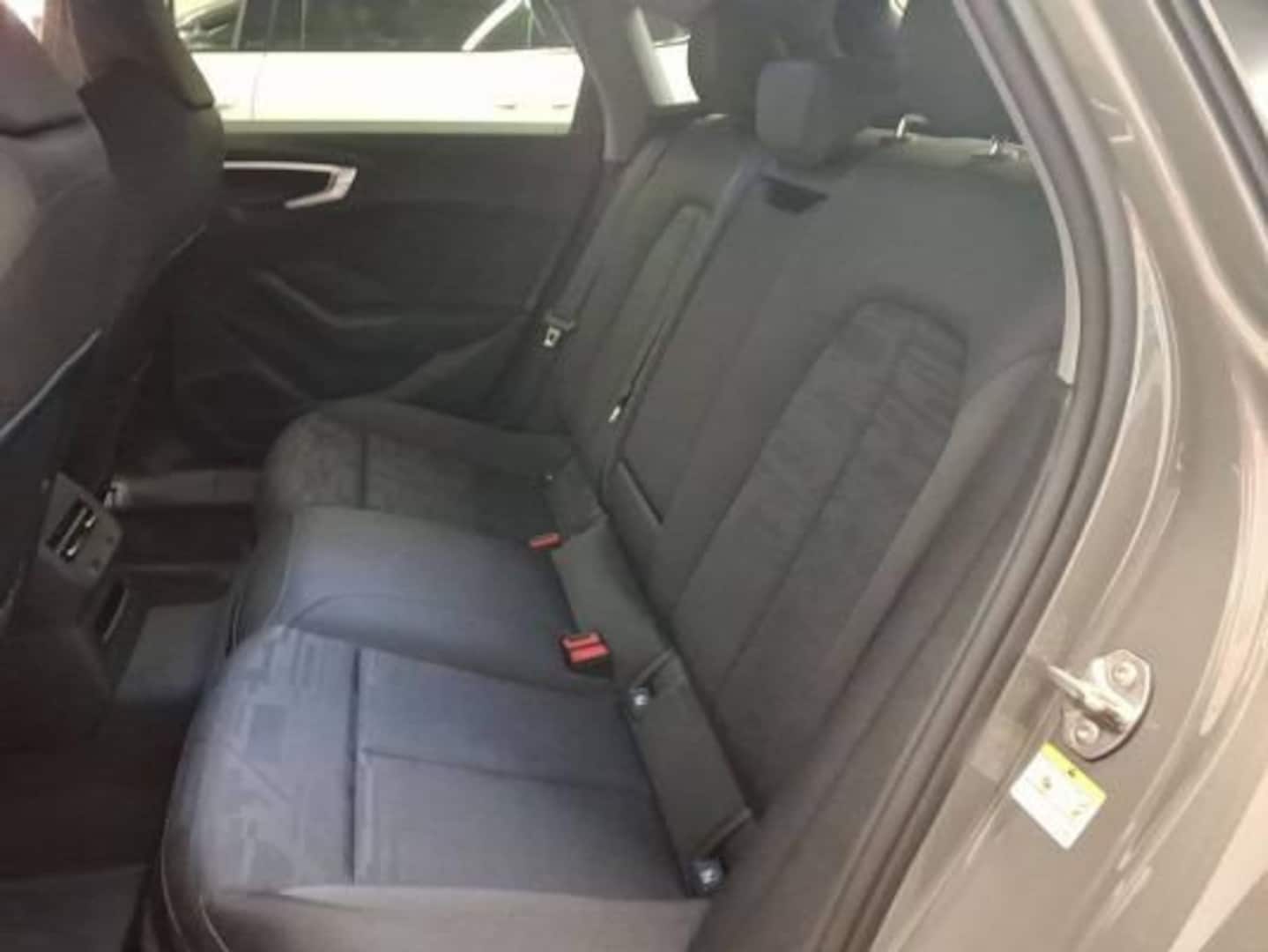 Bild über Audi A5 Limousine TFSI S tronic - für weitere Informationen kontaktieren Sie den Audi Partner