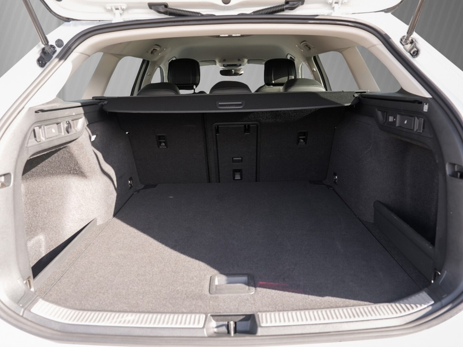 Volkswagen Passat – Bild 6