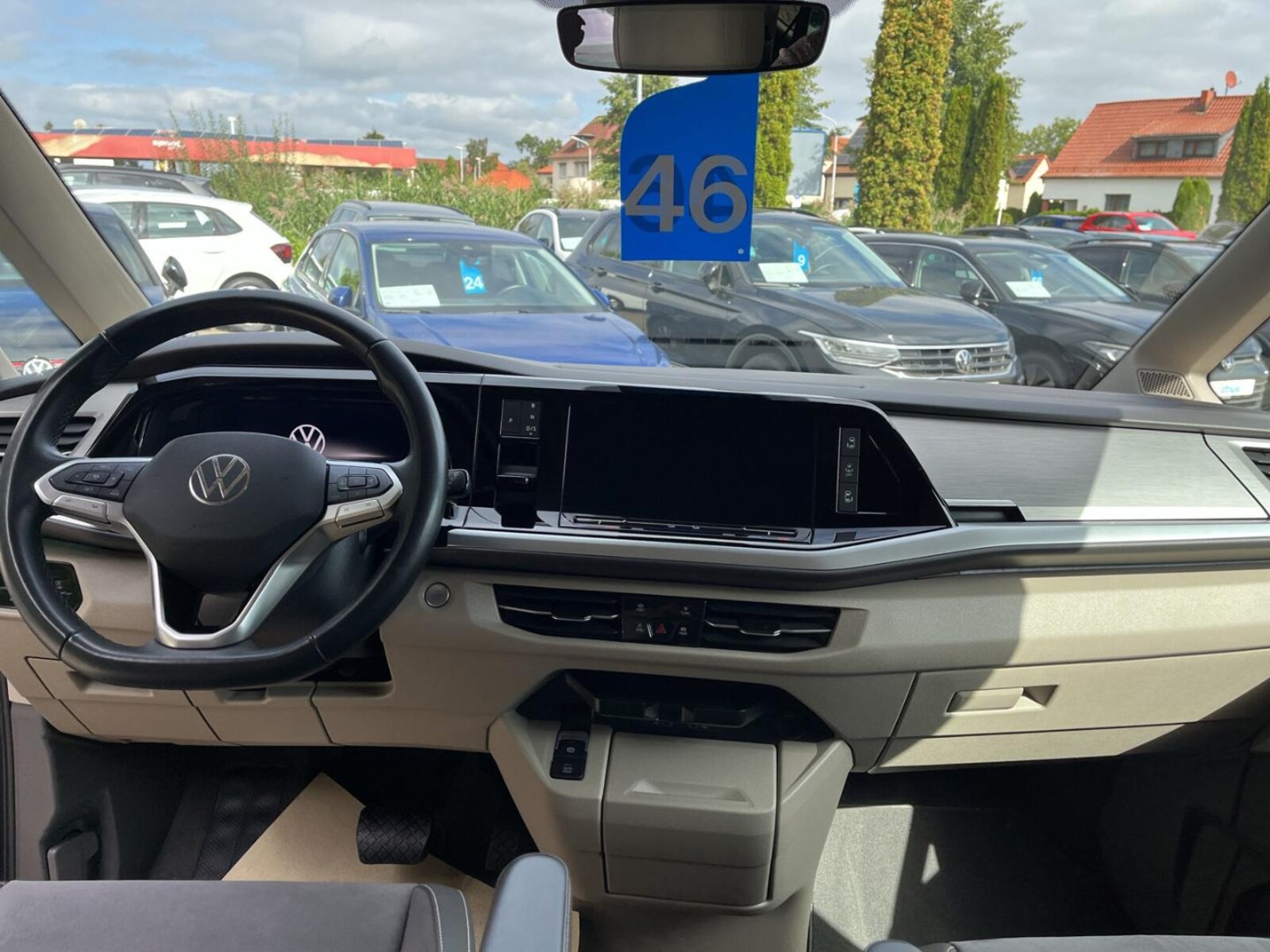 Volkswagen Multivan Langversion – Bild 9
