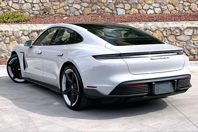 2022 Porsche Taycan