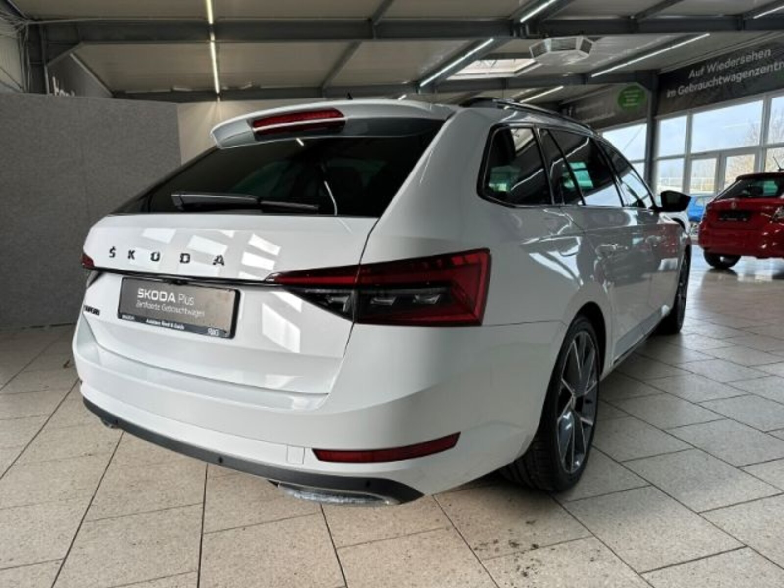 Škoda Superb Combi – Bild 7