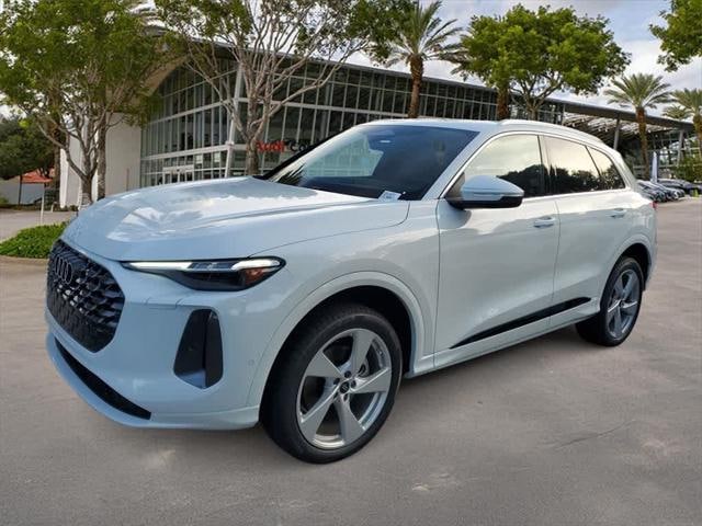 2025 Audi New Q5 Premium Plus's photo