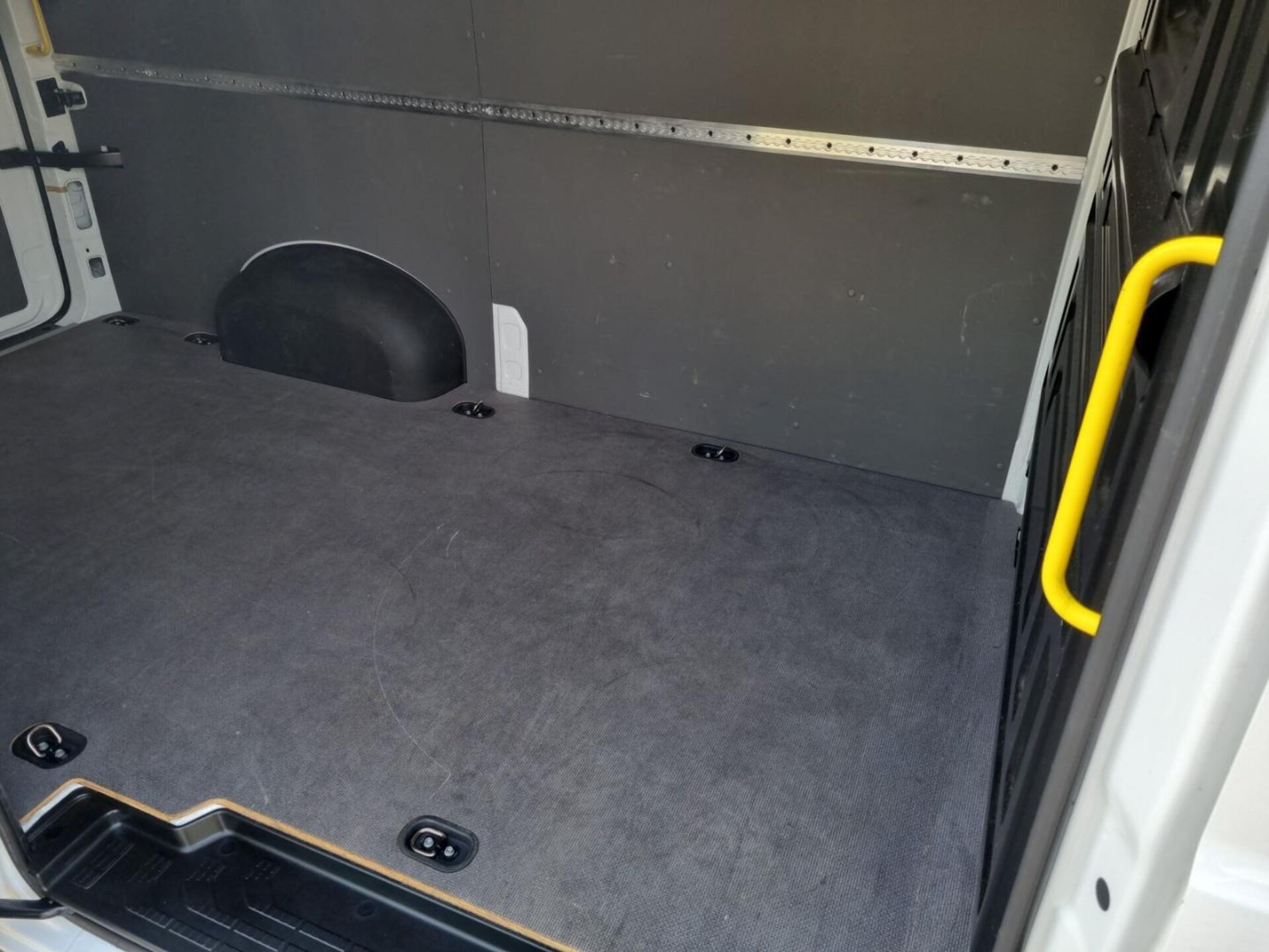 Volkswagen Crafter Kasten mittlerer Radstand
