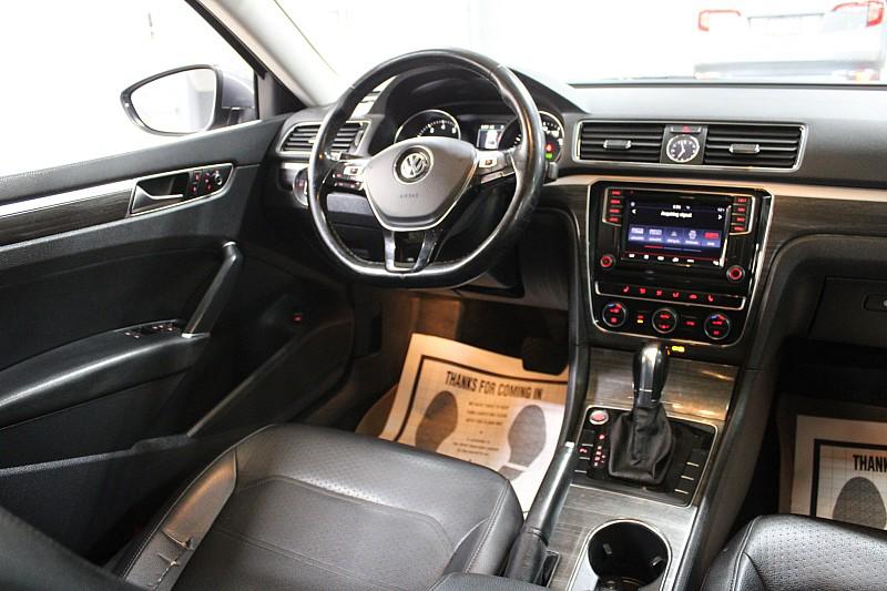 2017 Volkswagen Passat SE - Photo 23