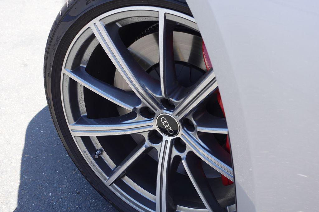 2025 Audi S8 Base - Photo 10