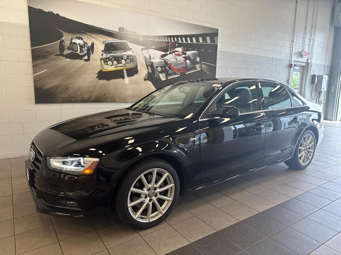 2015 Audi A4 2.0T quattro tiptronic Premium Plus's photo