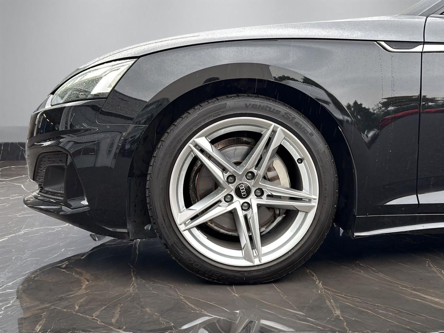 Bild über Audi A5 Sportback advanced 40 TDI quattro S tronic - für weitere Informationen kontaktieren Sie den Audi Partner