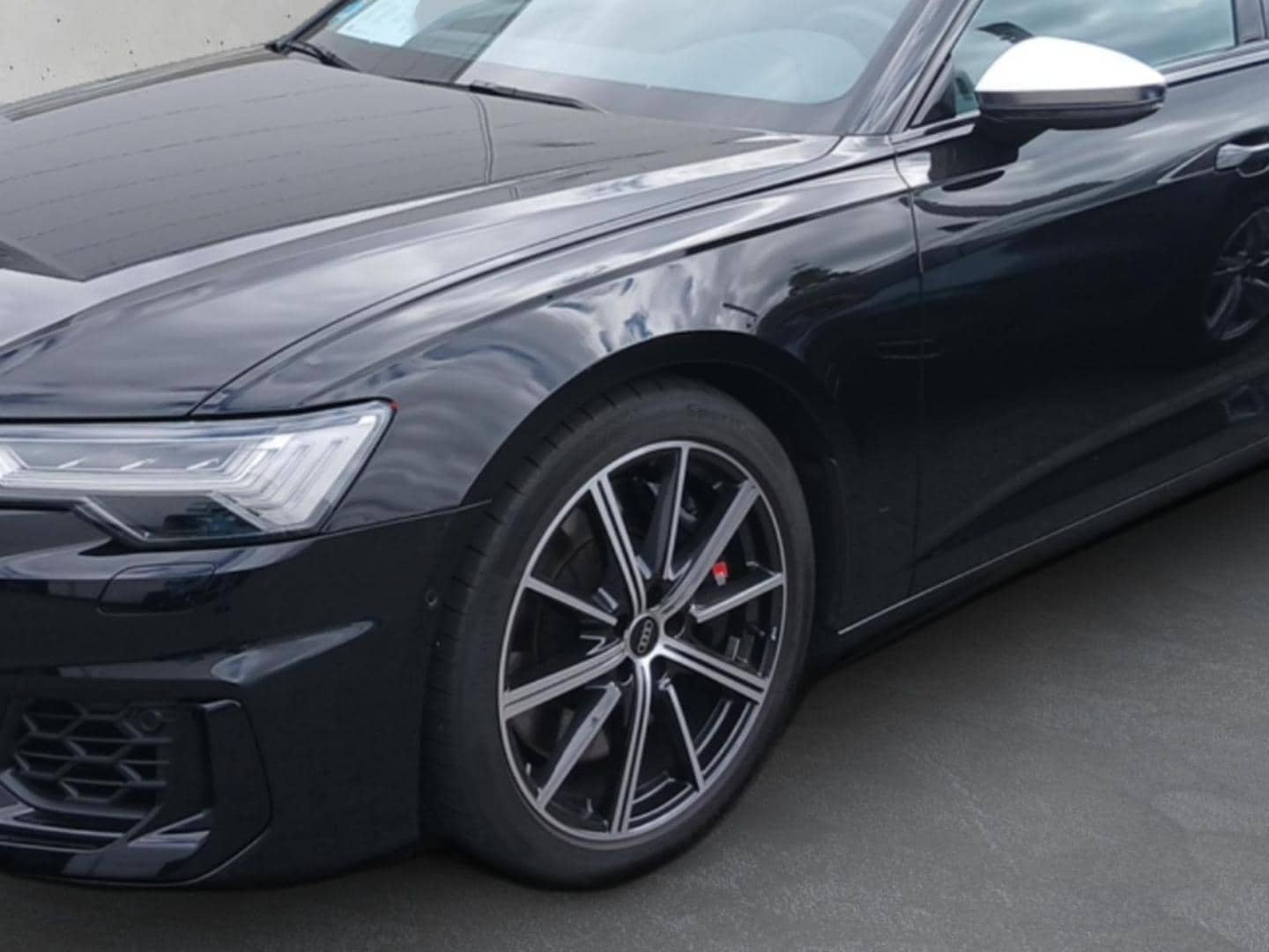 Bild über Audi S6 Avant TDI quattro tiptronic - für weitere Informationen kontaktieren Sie den Audi Partner
