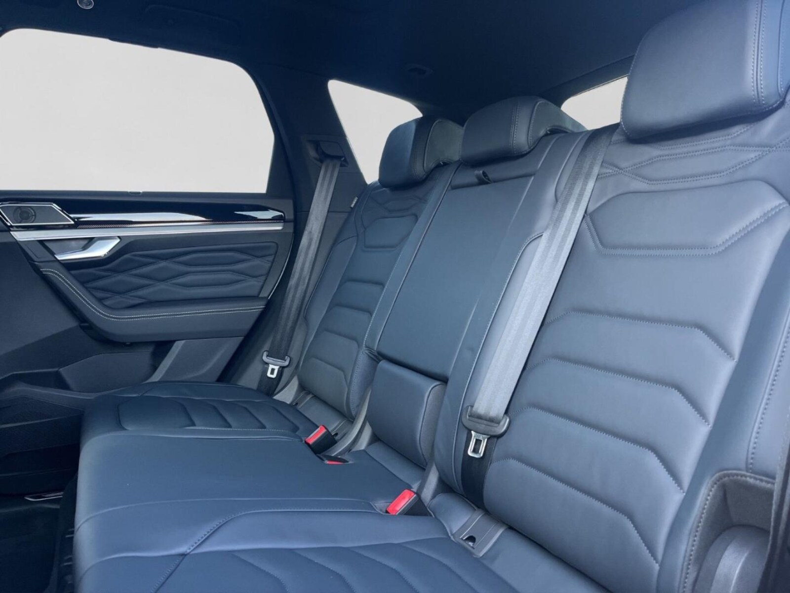 Volkswagen Touareg – Bild 13