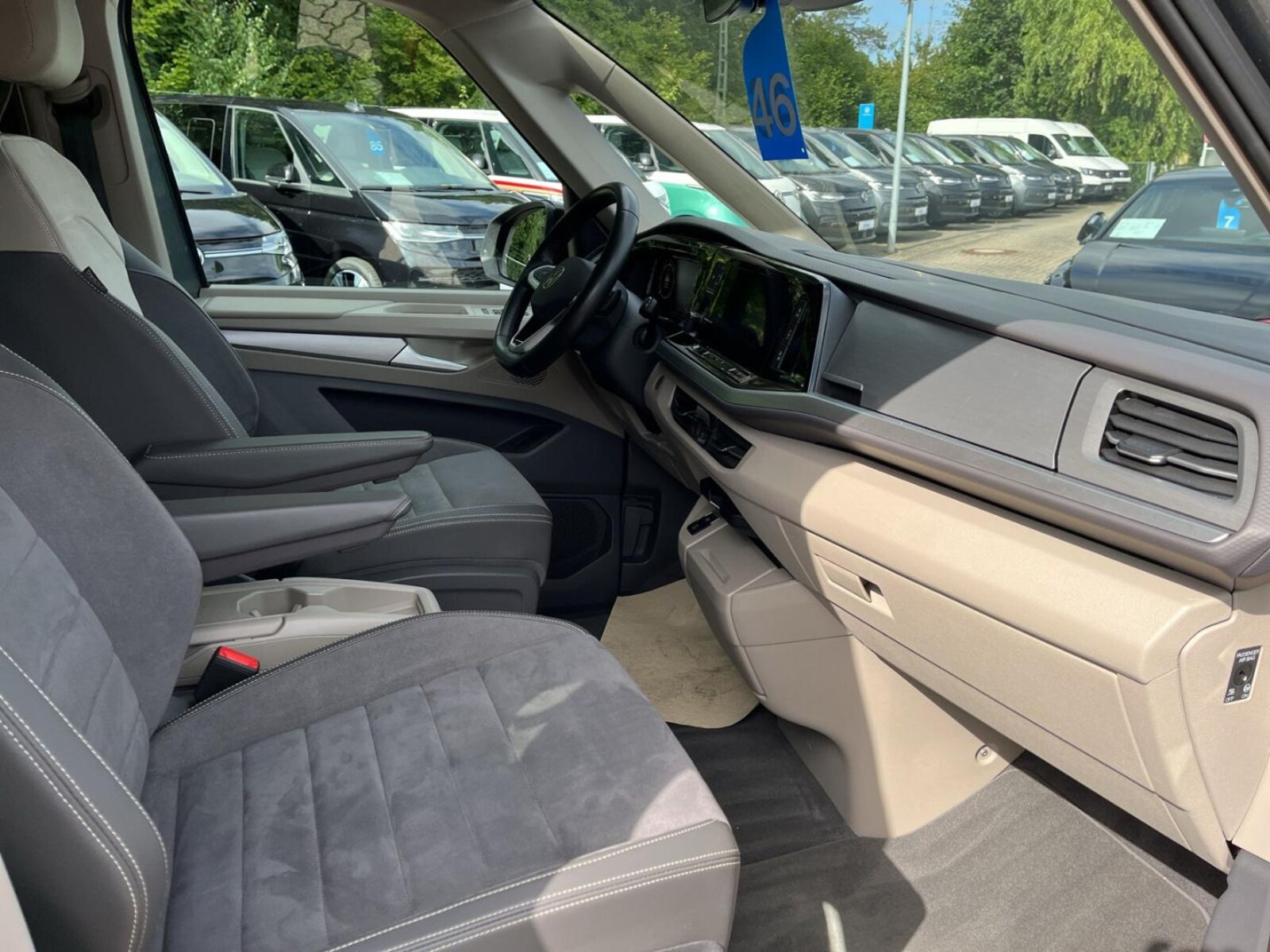 Volkswagen Multivan Langversion – Bild 12