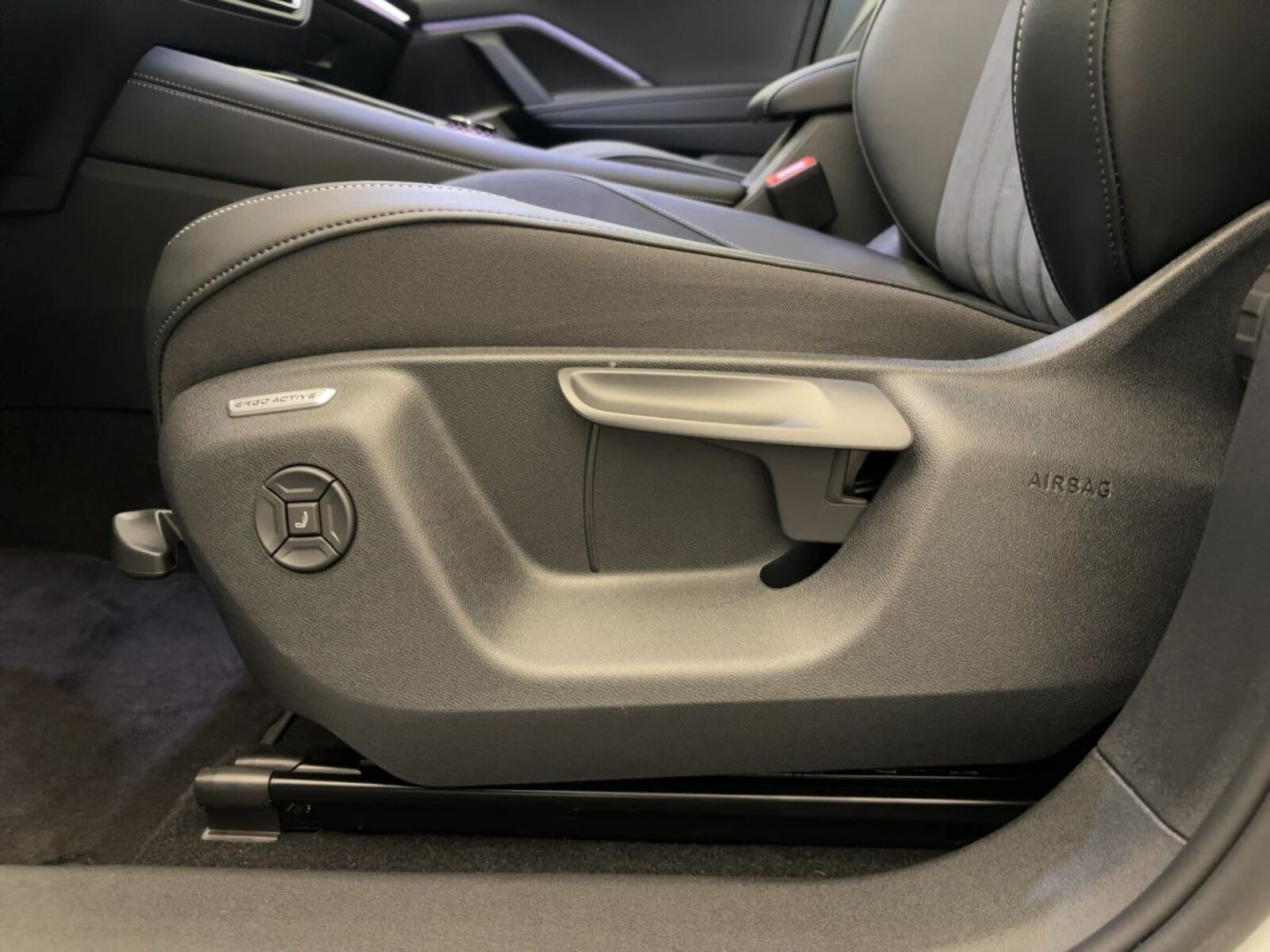 Volkswagen Tiguan – Bild 12