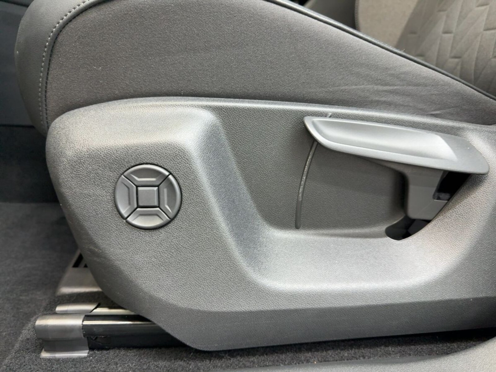 Volkswagen Tiguan – Bild 20
