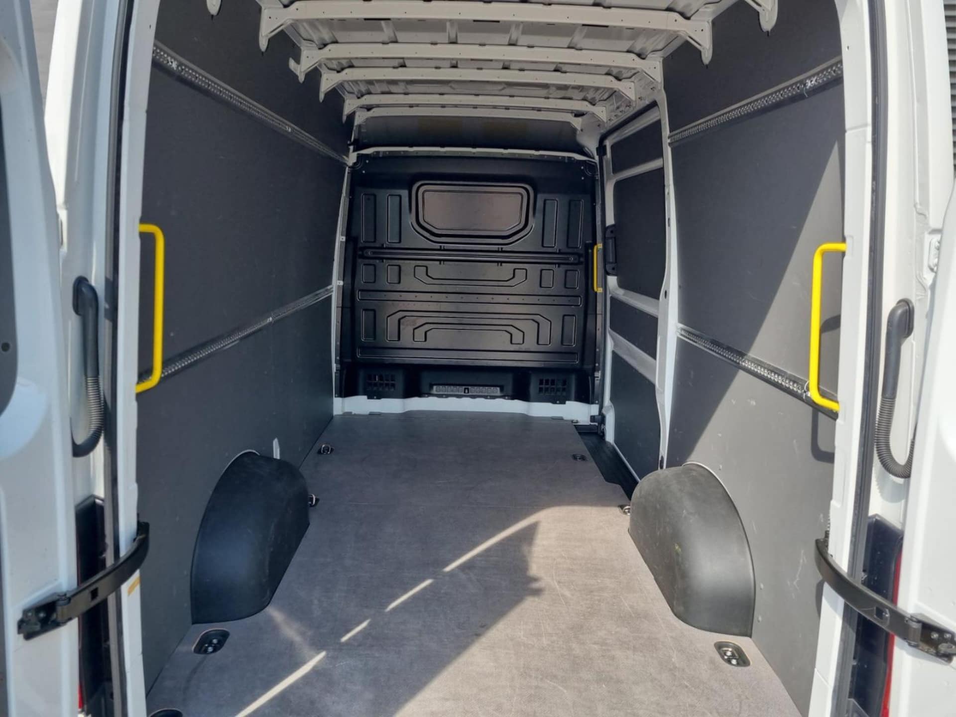 Volkswagen Crafter Kasten mittlerer Radstand