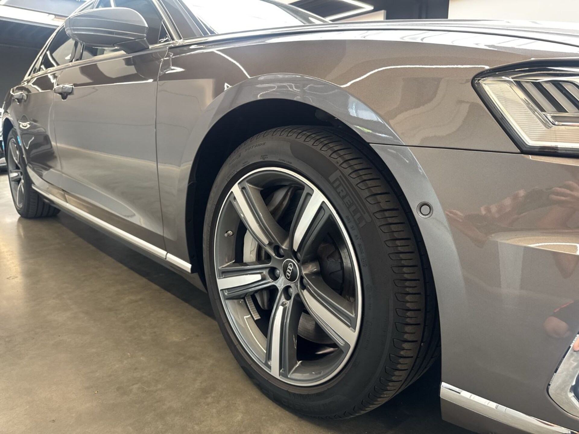 Audi A8 TFSI e
