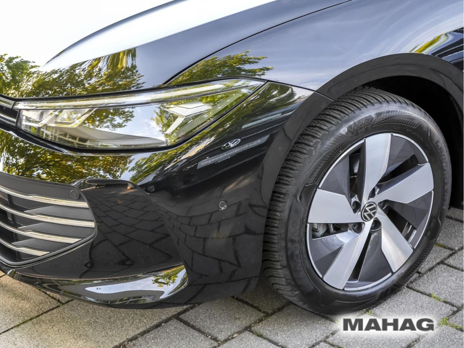 Volkswagen Passat – Bild 8