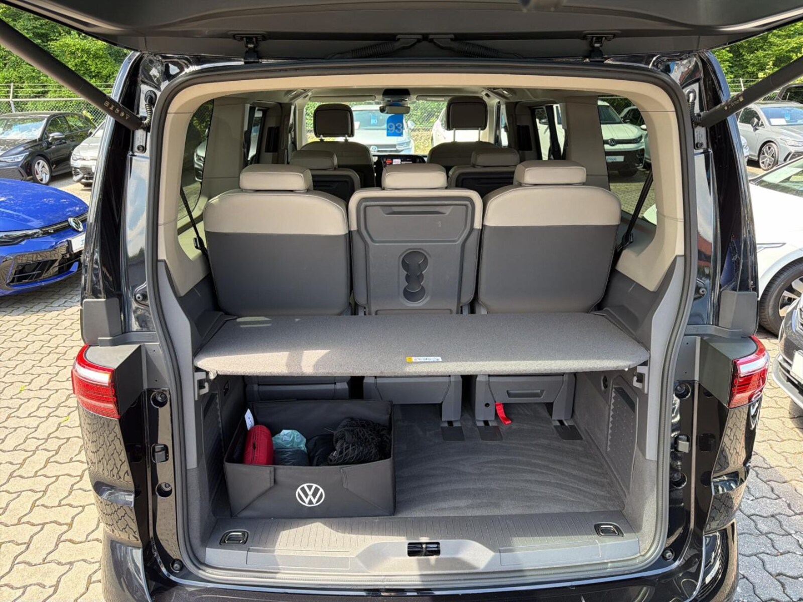 Volkswagen Multivan Langversion – Bild 11