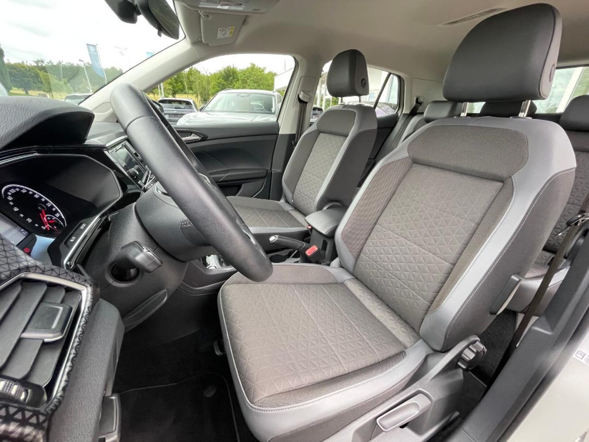 Volkswagen T-Cross Style