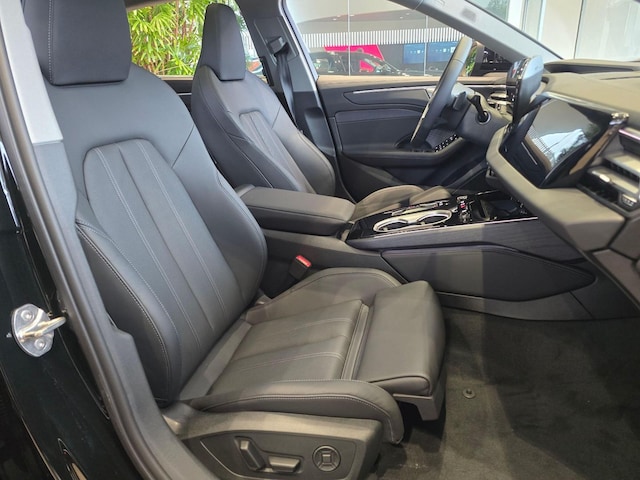 2026 Audi A6 Premium Plus - Photo 33