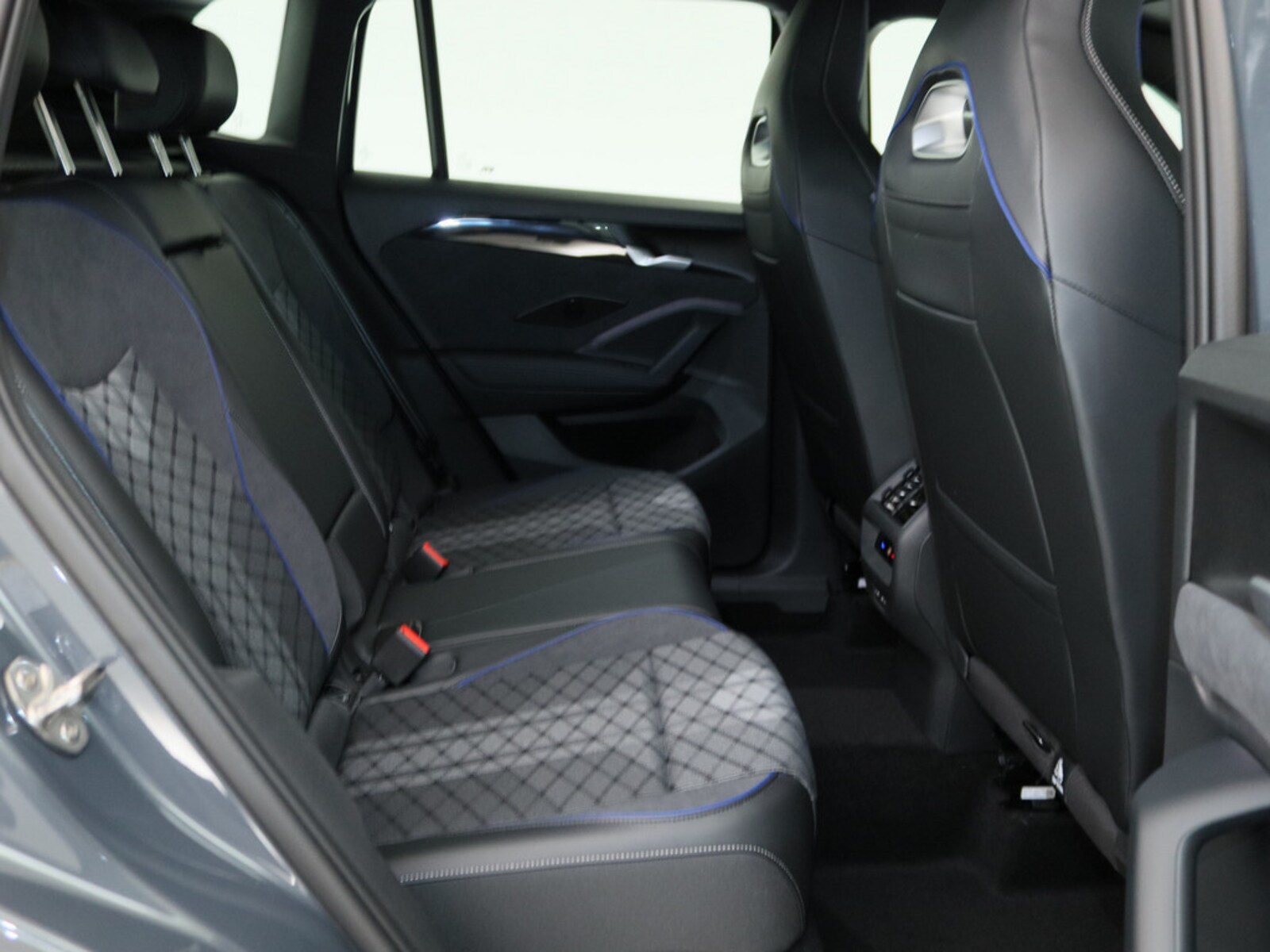 Volkswagen Tiguan – Bild 9
