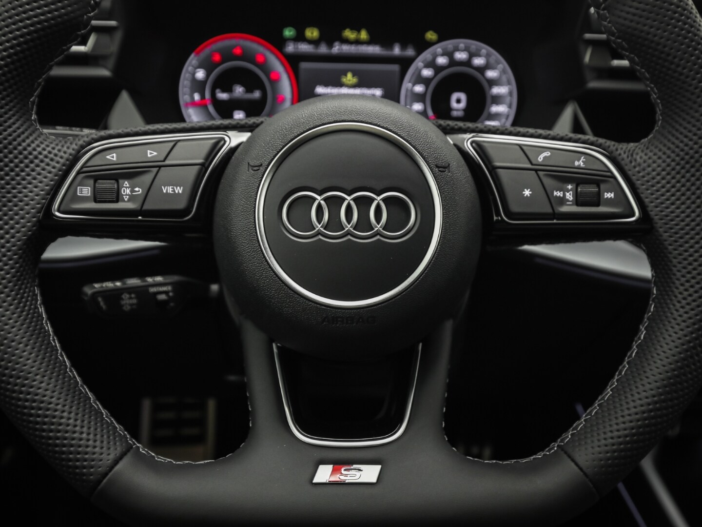 Bild über Audi A3 Sportback TFSI 110 kW S tronic - für weitere Informationen kontaktieren Sie den Audi Partner