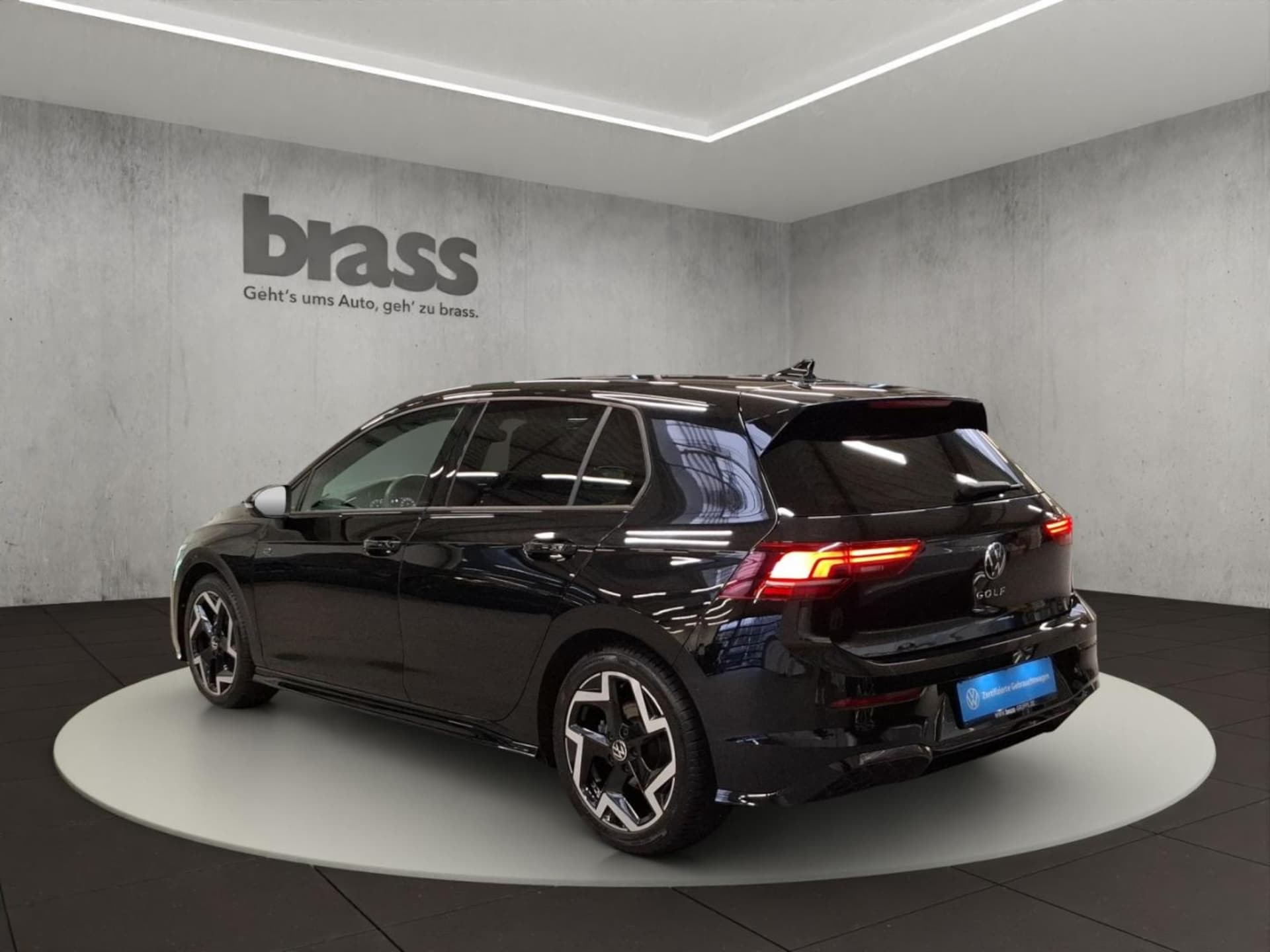 Volkswagen Golf R-Line