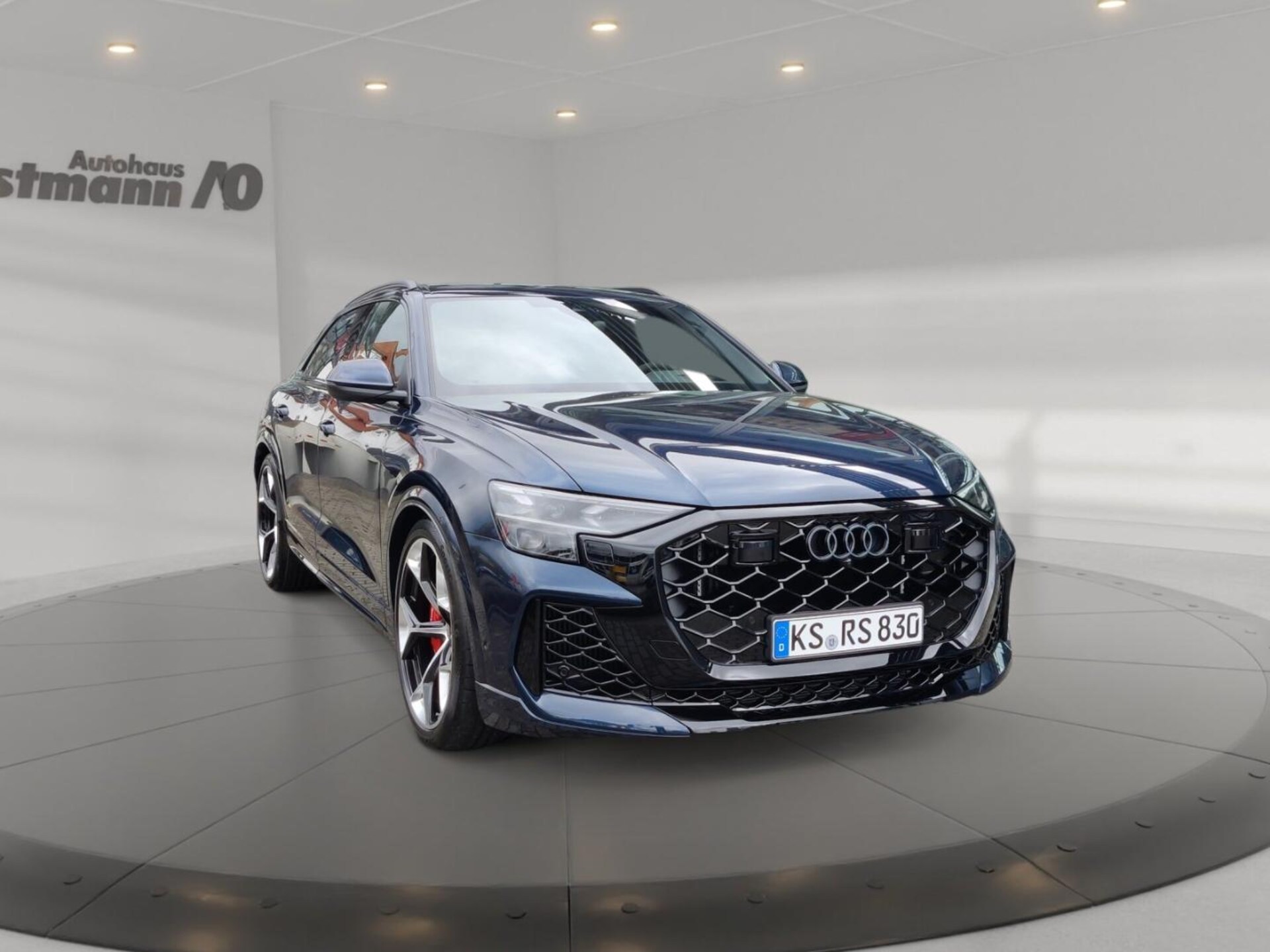 Audi RS Q8 SUV performance