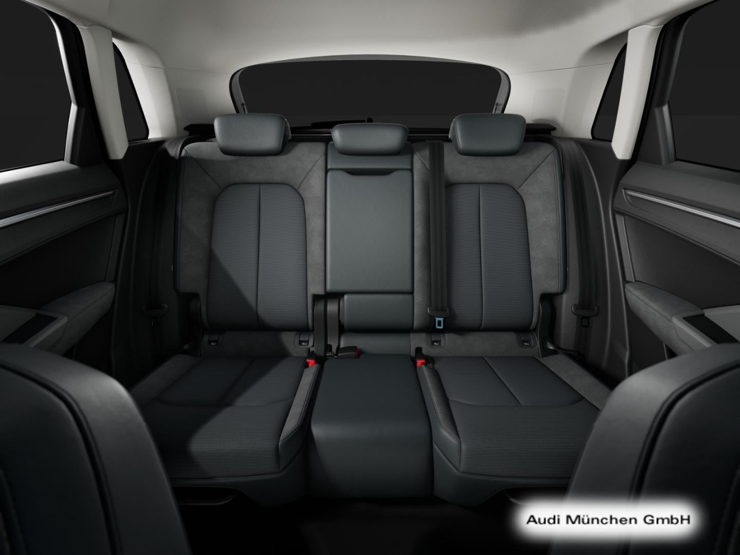 Bild über Audi Q3 TFSI quattro 180 kW S tronic - für weitere Informationen kontaktieren Sie den Audi Partner