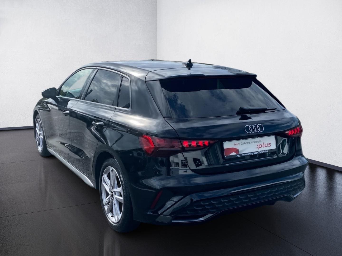 Bild über Audi A3 Sportback TFSI 110 kW S tronic - für weitere Informationen kontaktieren Sie den Audi Partner