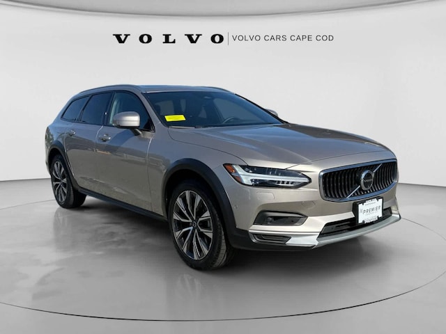 2025 Volvo V90 Cross Country