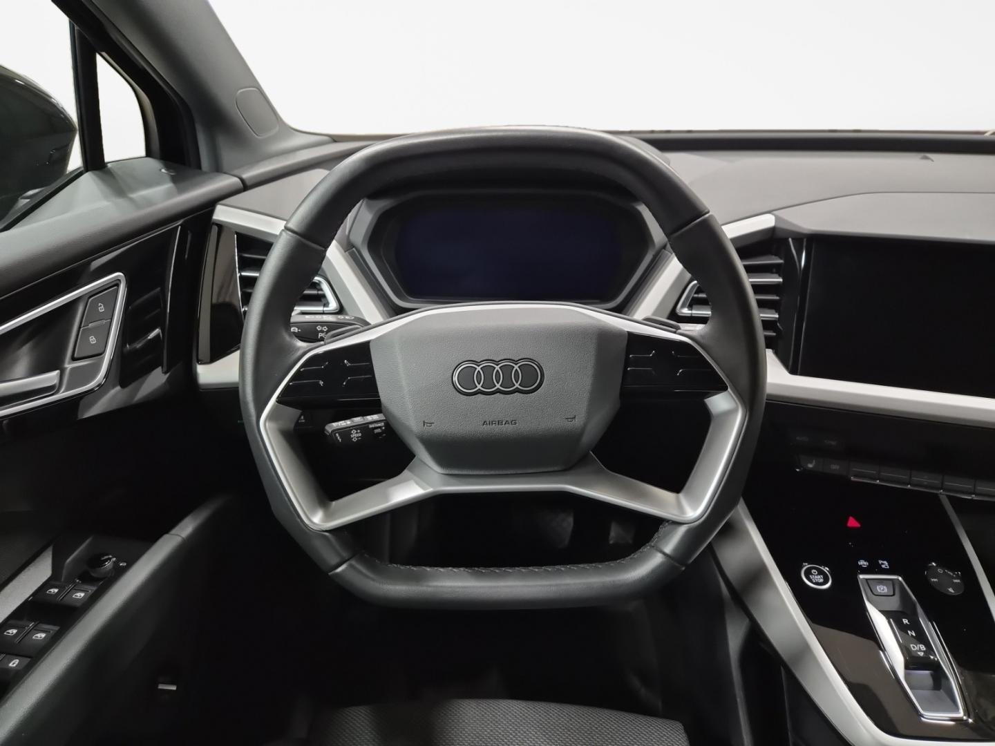 Bild som visar&nbsp;Audi Q4 e-tron&nbsp;Q4 45 e-tron Proline advanced 210,00 kW - för mer information kontakta din Audi Partner