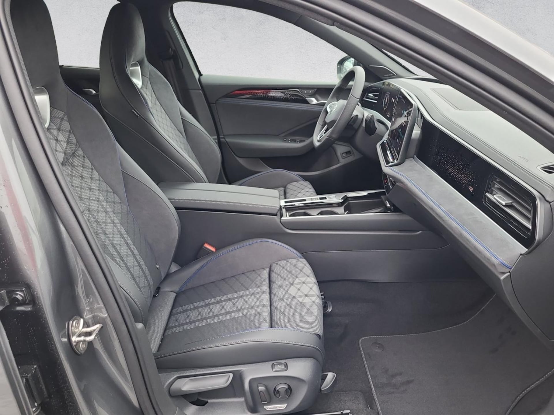 Volkswagen Passat R-Line