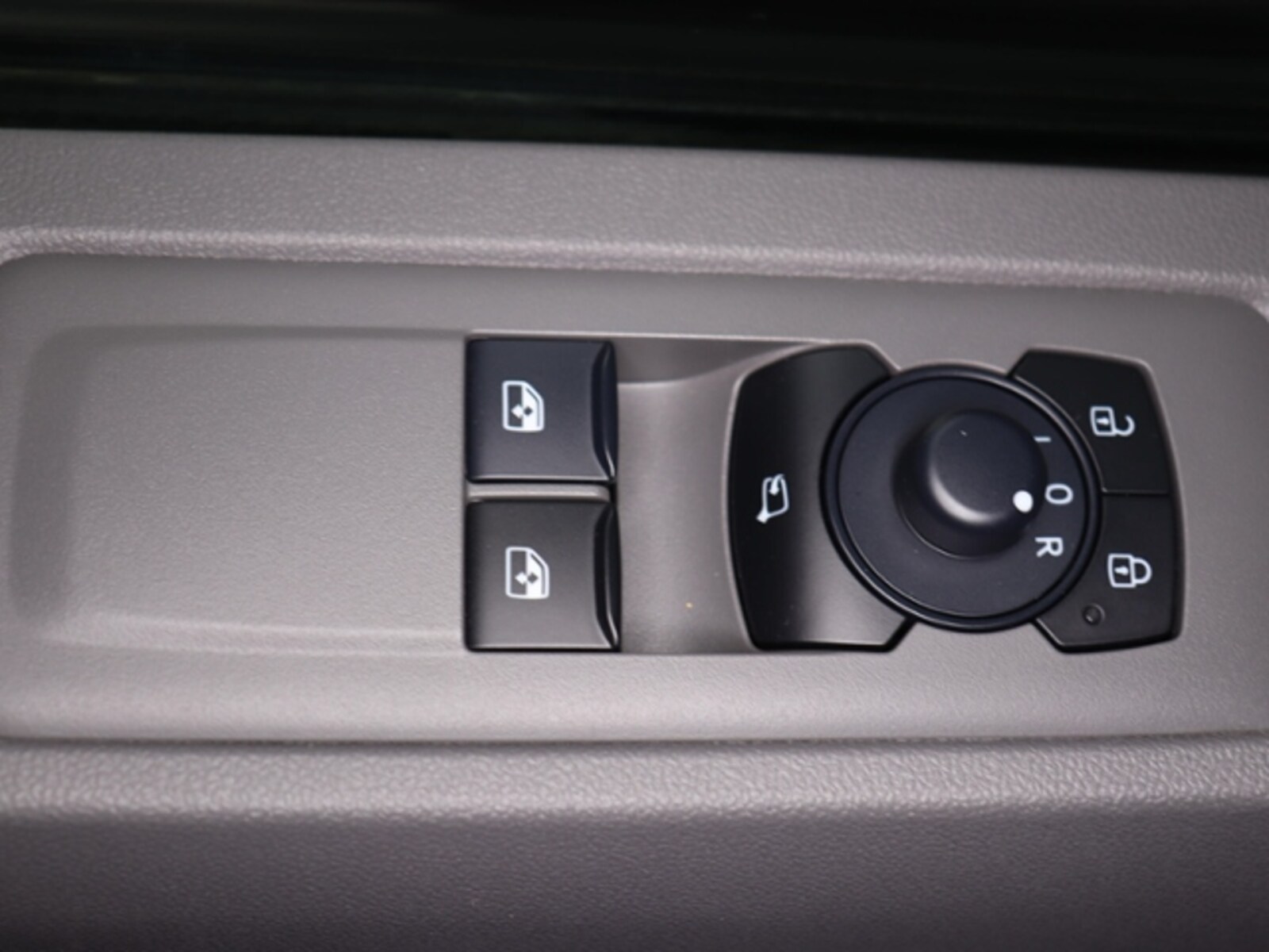 Volkswagen Caravelle – Bild 14